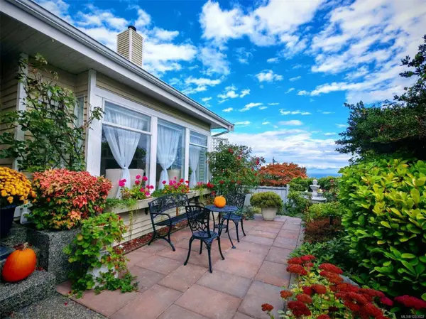 3653 Glen Oaks Dr, Nanaimo, BC V9T 5L3