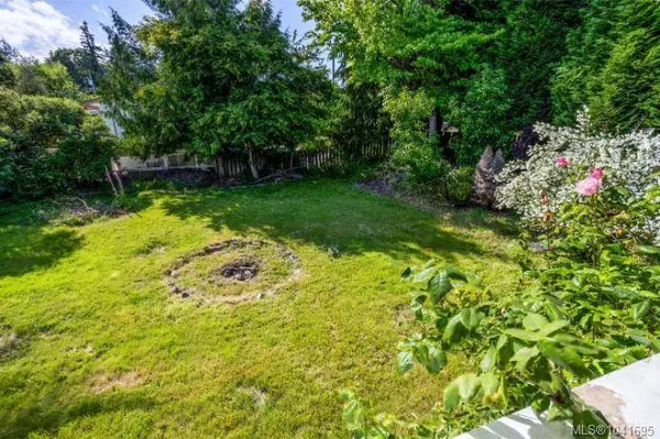 947 Townsite Rd, Nanaimo, BC V9S 1M3