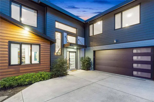 210 Crestline Terr, Nanaimo, BC V9T 0G9