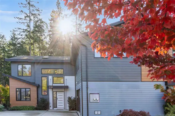 210 Crestline Terr, Nanaimo, BC V9T 0G9