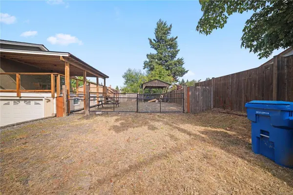 5188 Maureen WAY, Nanaimo, BC V9T 3Y2
