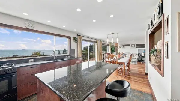 3606 Overlook Dr, Nanaimo, BC V9T 1M6