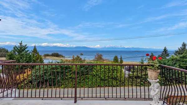 3606 Overlook Dr, Nanaimo, BC V9T 1M6