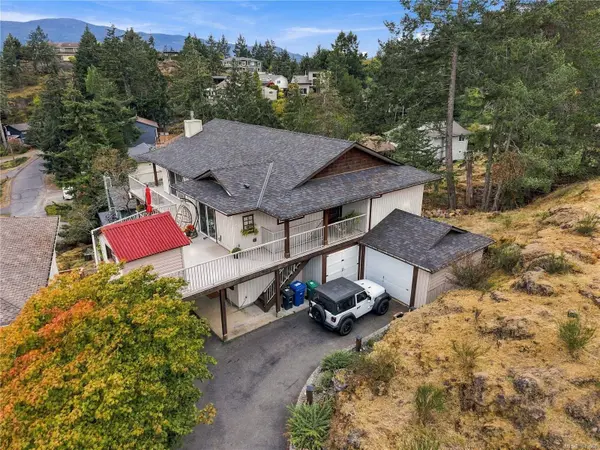 3146 Robin Hood Dr, Nanaimo, BC V9T 1P1