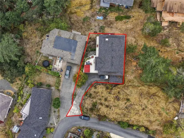 3146 Robin Hood Dr, Nanaimo, BC V9T 1P1
