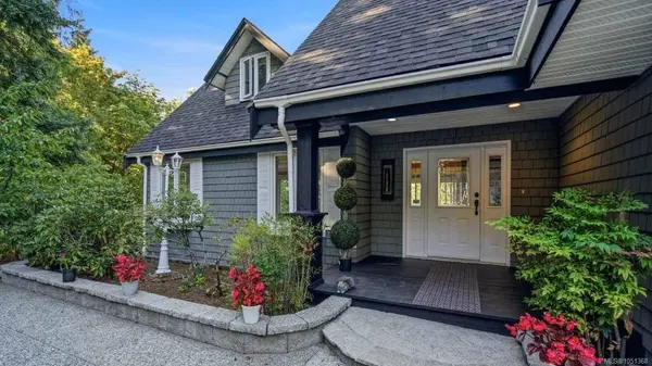 302 Roland Rd, Ladysmith, BC V9G 1X8