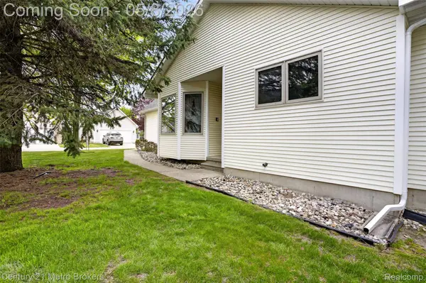 9434 Linda DR, Davison Township, MI 48423