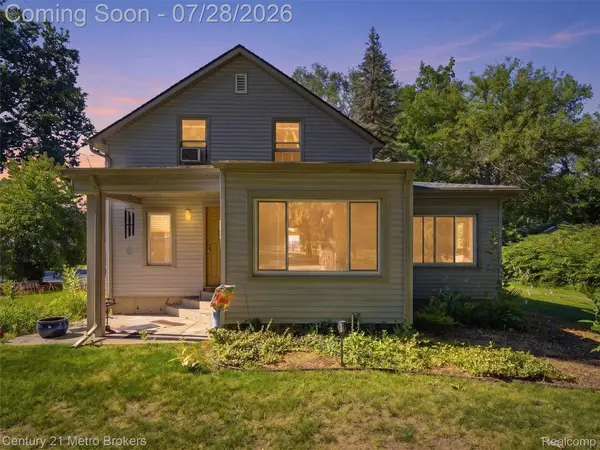 301 Field RD