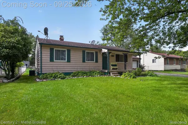 4188 Carmanwood DR, Flint Charter Township, MI 48507