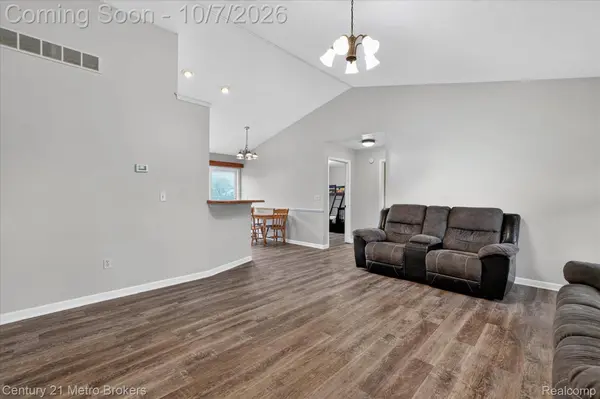 12041 E Coldwater RD, Richfield Township, MI 48421