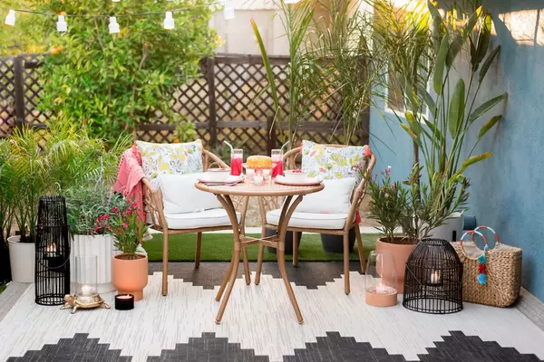 Outdoor Living Space Refresh: Transforming Your Backyard into a Retreat