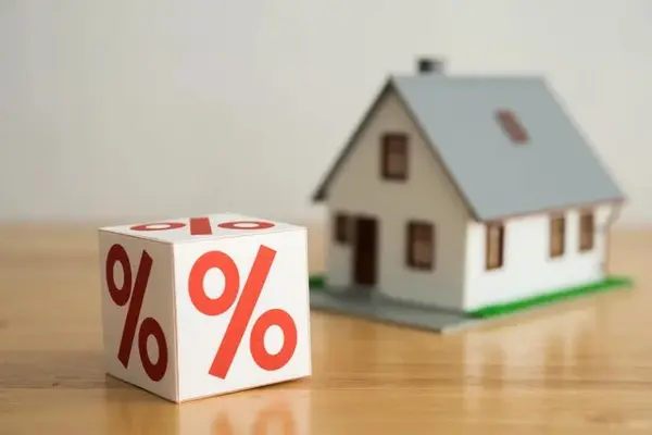 Interest Rates Aren’t the Villain—Indecision Is,c21 Metro Brokers