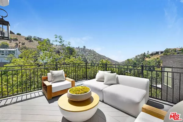 2506 Zorada DR, Los Angeles, CA 90046