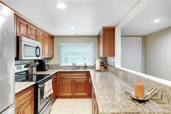 6882 Alondra #26, Paramount, CA 90723