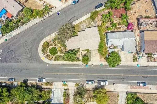 5210 Roswell, San Diego, CA 92114