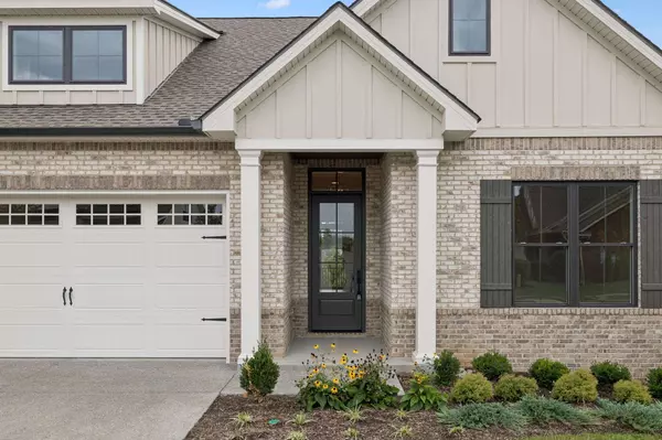 1370 Reynard Dr, Gallatin, TN 37066