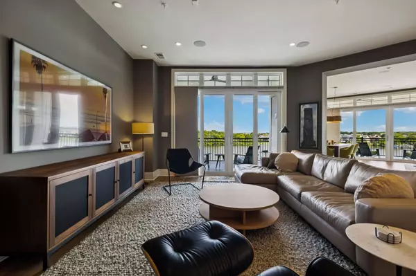 1024 Club View Dr #C302, Gallatin, TN 37066