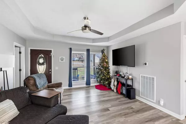 111 Garland Ct, White House, TN 37188