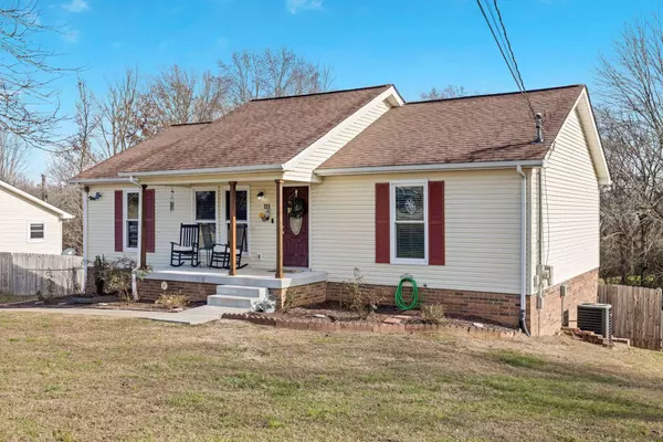 111 Garland Ct, White House, TN 37188