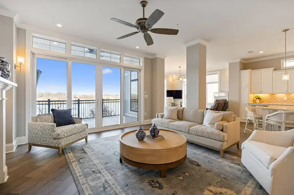 1024 Club View Dr #D202, Gallatin, TN 37066