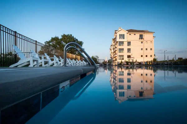 1024 Club View Dr #F202, Gallatin, TN 37066