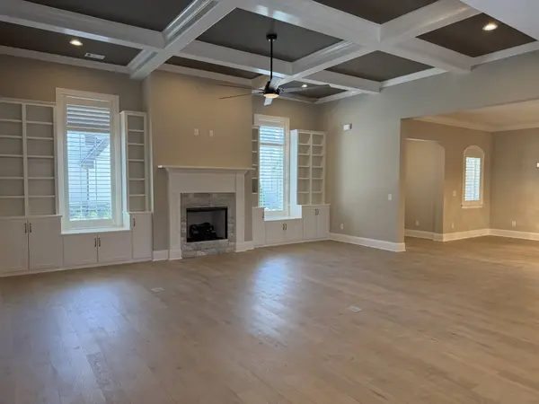 317 Flag Court, Gallatin, TN 37066