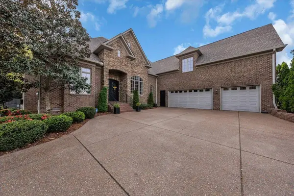 1055 Litchfield Pl, Gallatin, TN 37066