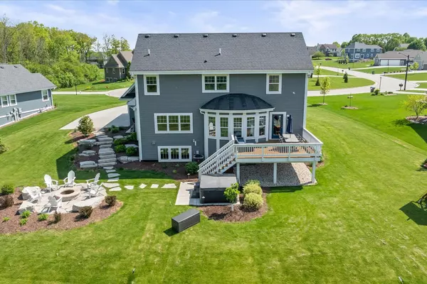 Wi 53051,,N67W13238 West View Cir Menomonee Falls