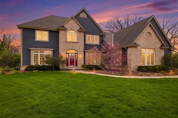 N65W12842 Crimson Ct, Menomonee Falls, WI 53051-0512