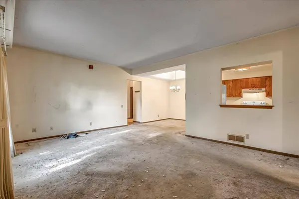 8127 S Legend Dr Unit G, Franklin, WI 53132