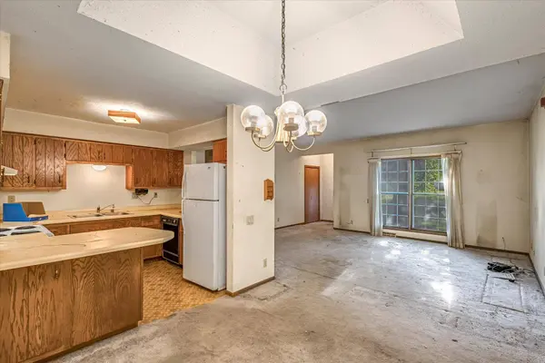 8127 S Legend Dr Unit G, Franklin, WI 53132