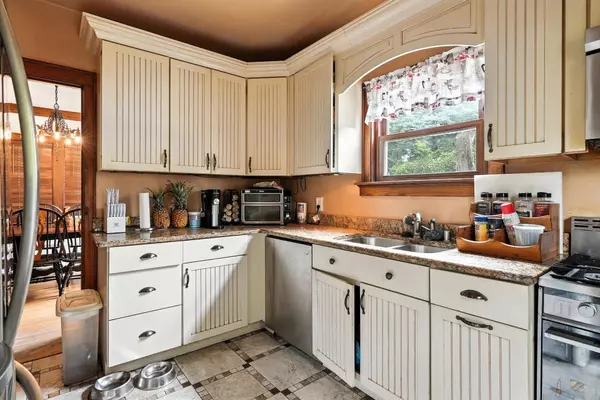 W140N10259 Fond Du Lac Ave, Germantown, WI 53022