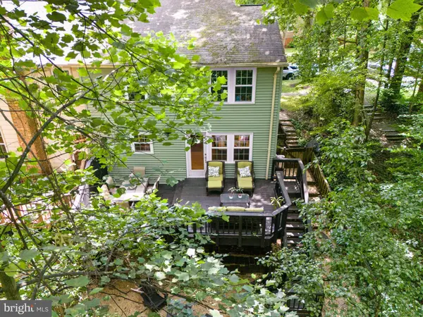 5730 WALNUT WOOD LN, Burke, VA 22015