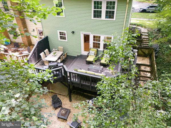 5730 WALNUT WOOD LN, Burke, VA 22015