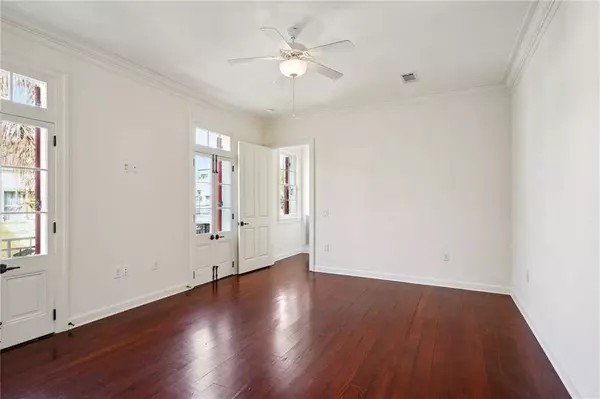 826 TOURO ST #5, New Orleans, LA 70116