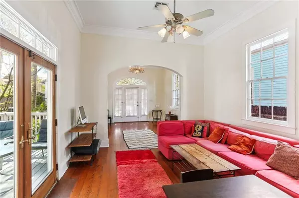 1015 N RENDON ST, New Orleans, LA 70119