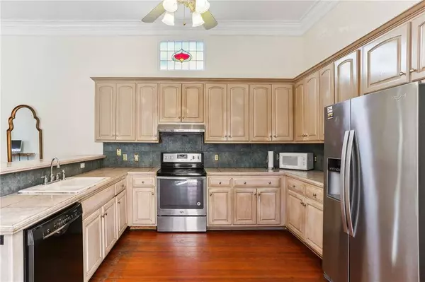 1015 N RENDON ST, New Orleans, LA 70119