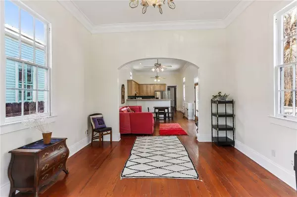 1015 N RENDON ST, New Orleans, LA 70119