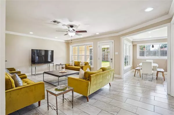 6411 SAINT BERNARD AVE, New Orleans, LA 70122