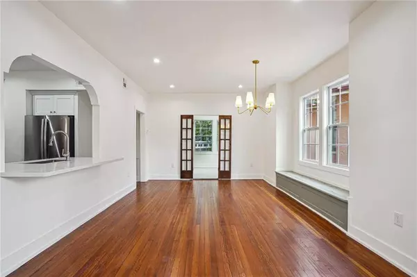 925 PICHELOUP PL, New Orleans, LA 70119