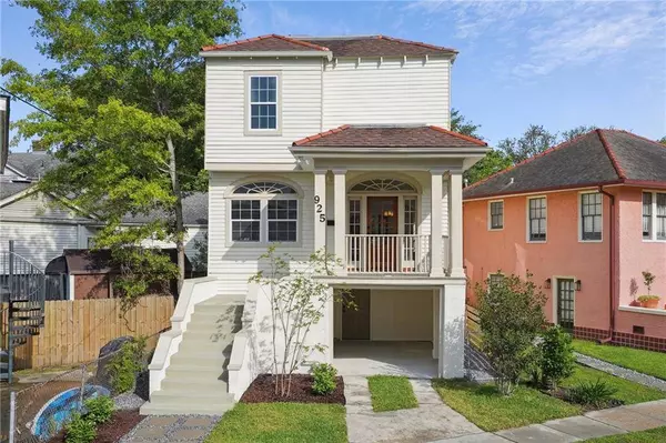 925 PICHELOUP PL, New Orleans, LA 70119