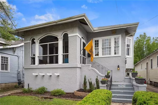 2824 CALHOUN ST, New Orleans, LA 70118