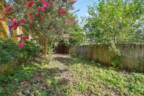 1020 DESIRE ST, New Orleans, LA 70117