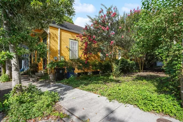 1020 DESIRE ST, New Orleans, LA 70117