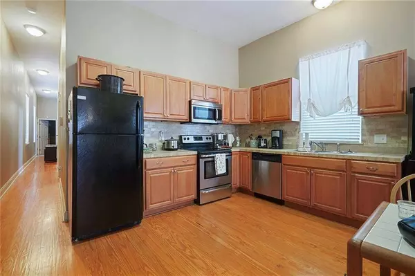 215 N RENDON ST, New Orleans, LA 70119