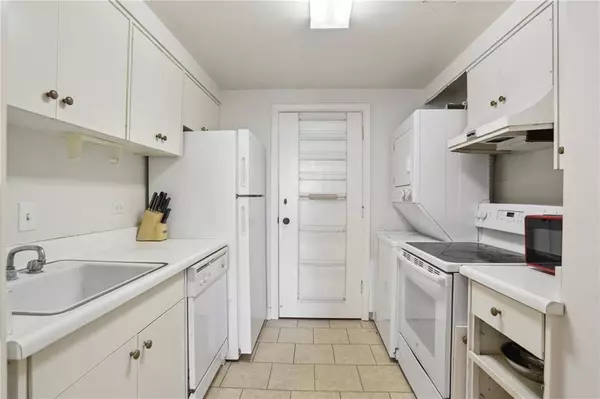 2100 ST CHARLES AVE #5G, New Orleans, LA 70130