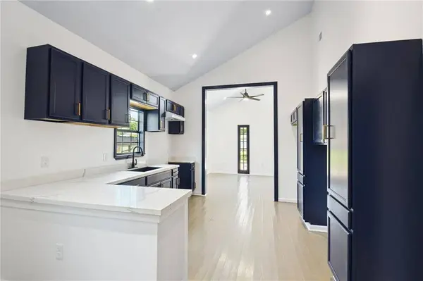 2411 REPUBLIC ST, New Orleans, LA 70119