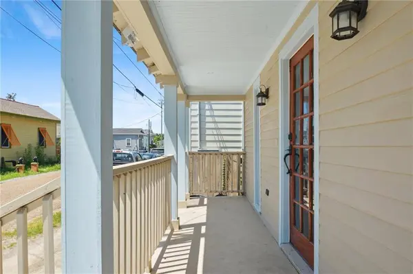 2411 REPUBLIC ST, New Orleans, LA 70119