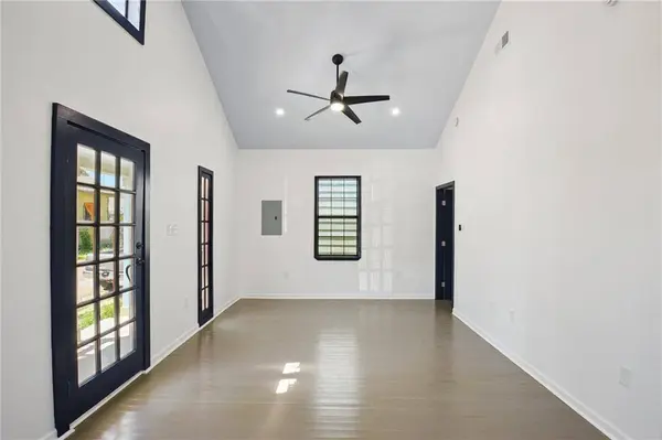 2411 REPUBLIC ST, New Orleans, LA 70119