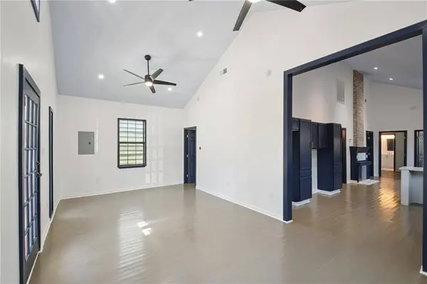 2411 REPUBLIC ST, New Orleans, LA 70119